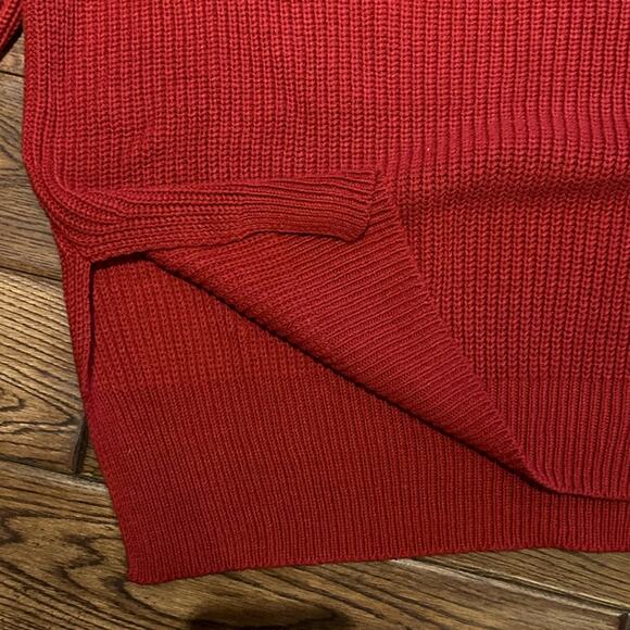 Dynamite Womens Size Small Red Crewneck Long Sleeve Sweater Shirttail Bottom - Picture 4 of 6